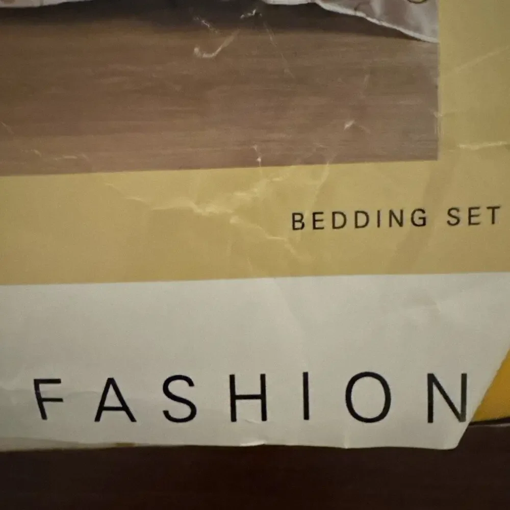 Winnie The Pooh Bear Time For Something Sweet FULL Size Duvet Bedding Set 6 PC.